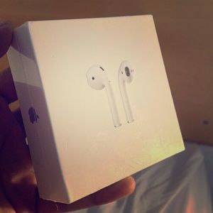 Apple AirPods Generation 1